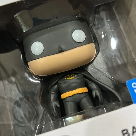 Hallmark Ornaments Funko Pop Batman Christmas Tree NEW - Picture 3 of 3